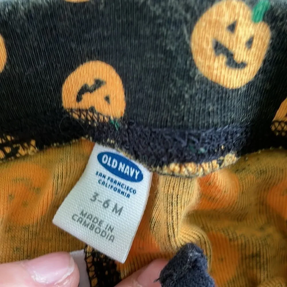 Bundle of 6 Halloween/Thanksgiving clothes